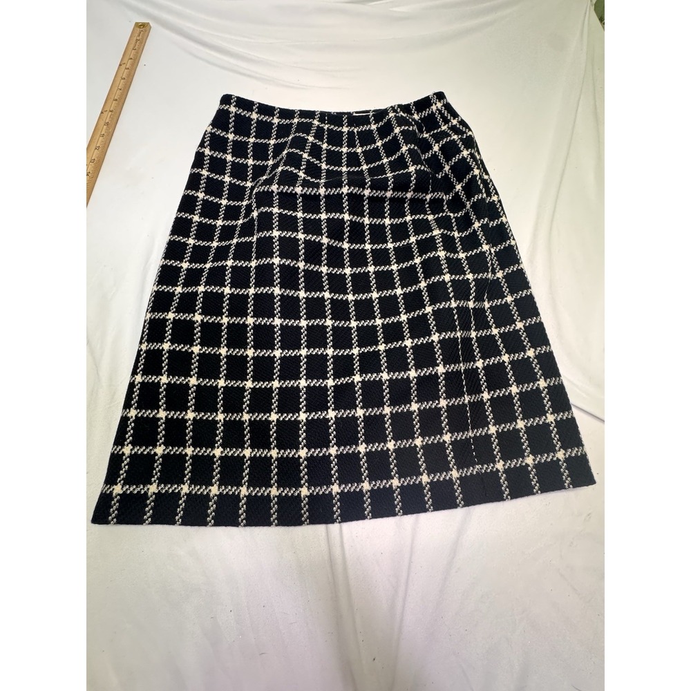 Talbots 90's Plaid Skirt Women's 100% Wool Preppy Lined Vintage Sz 10 Black Whit